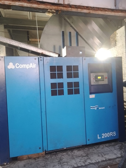 Контроллер MAM880 в компрессоре CompAir L200RS