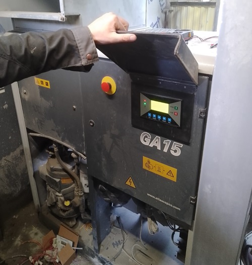 Контроллер MAM860 в компрессоре Atlas Copco GA15